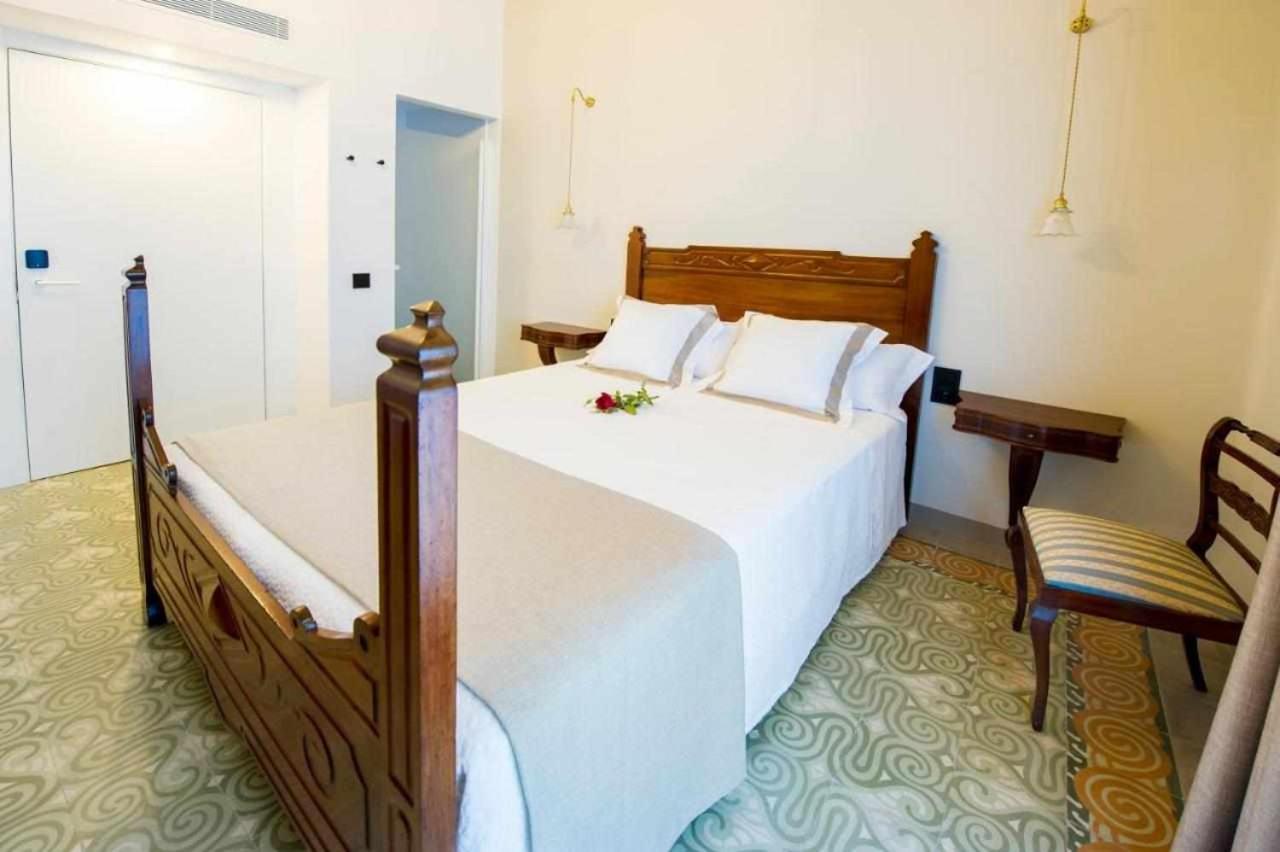 Bed and Breakfast Bolet Casa Modernista Castellvi de la Marca Экстерьер фото