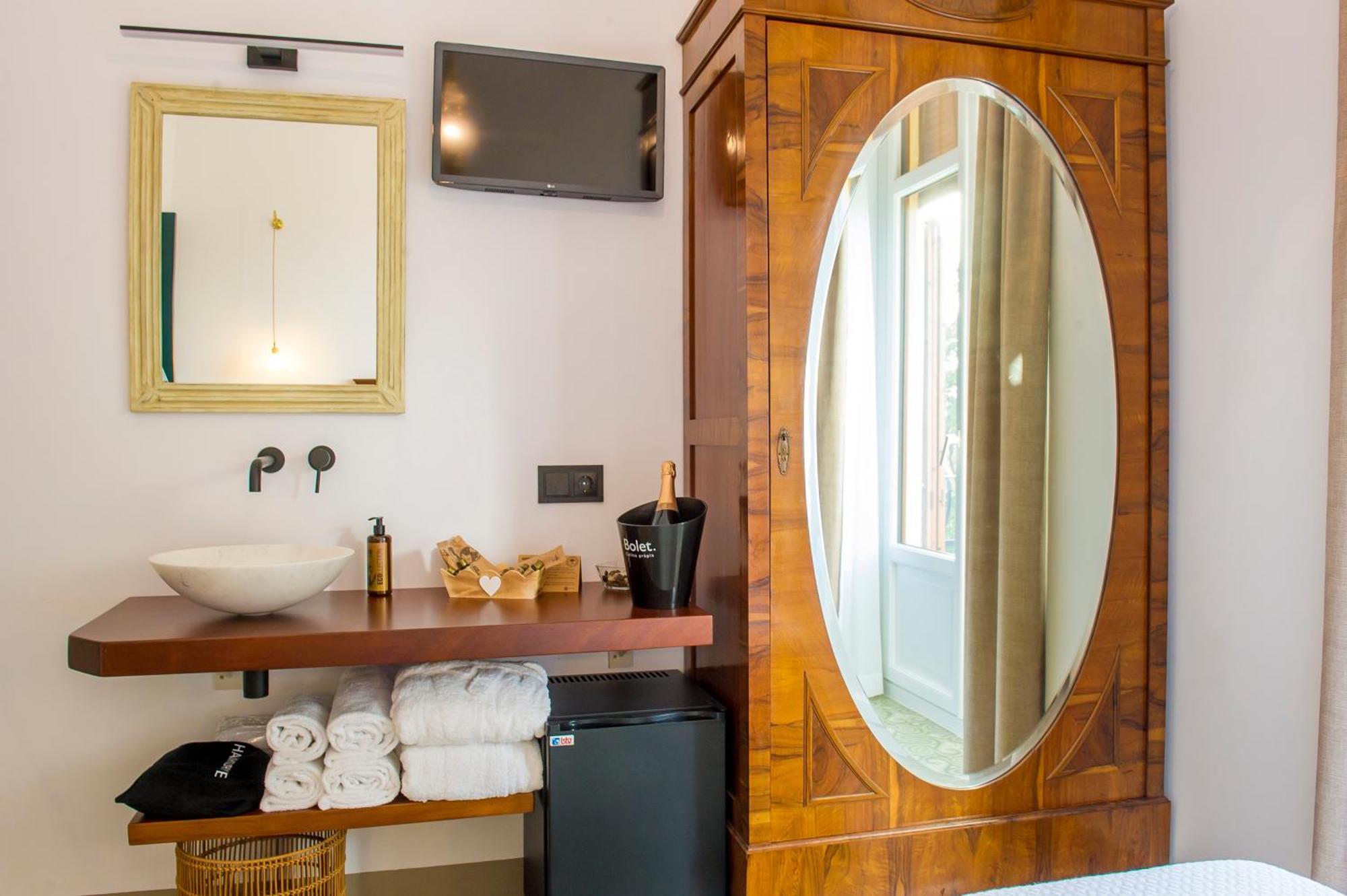 Bed and Breakfast Bolet Casa Modernista Castellvi de la Marca Экстерьер фото