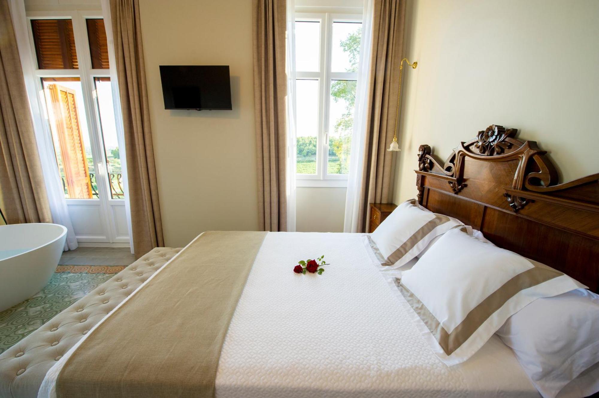 Bed and Breakfast Bolet Casa Modernista Castellvi de la Marca Экстерьер фото
